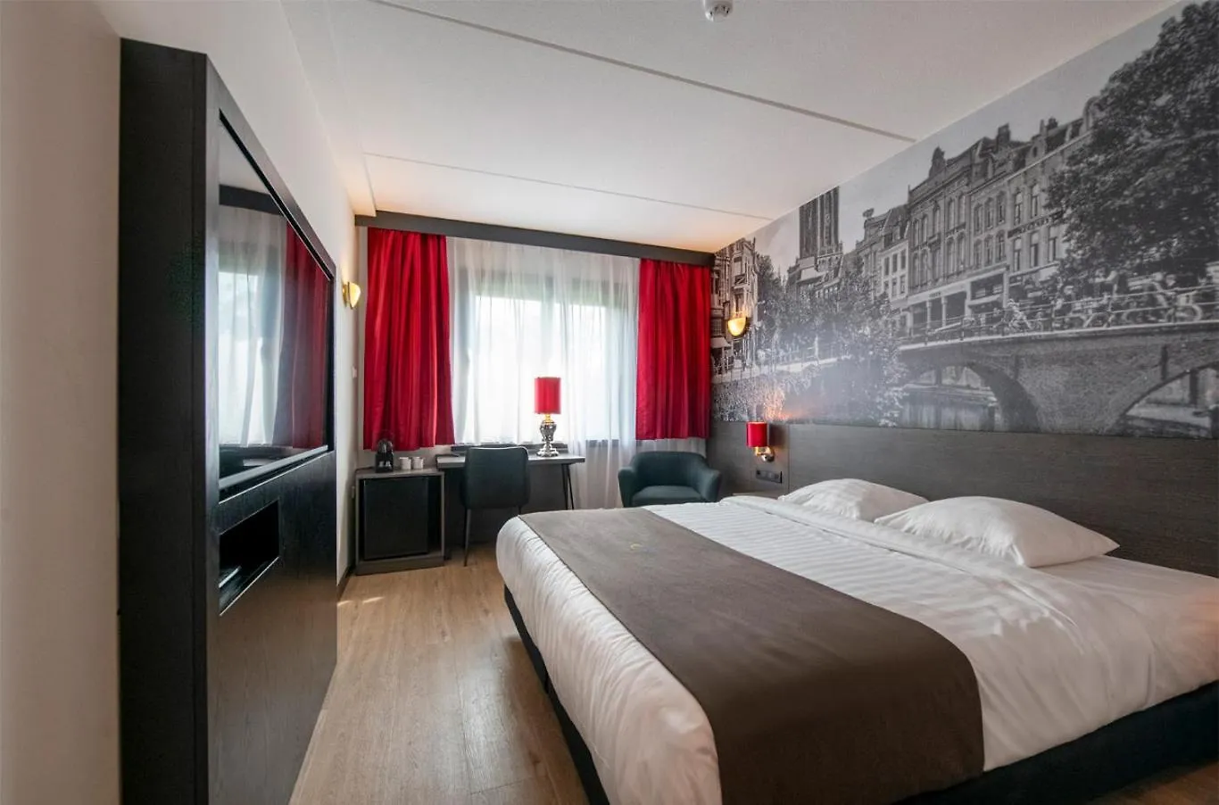 Bastion Hotel Amsterdam Airport Хоофддорп Нидерланды