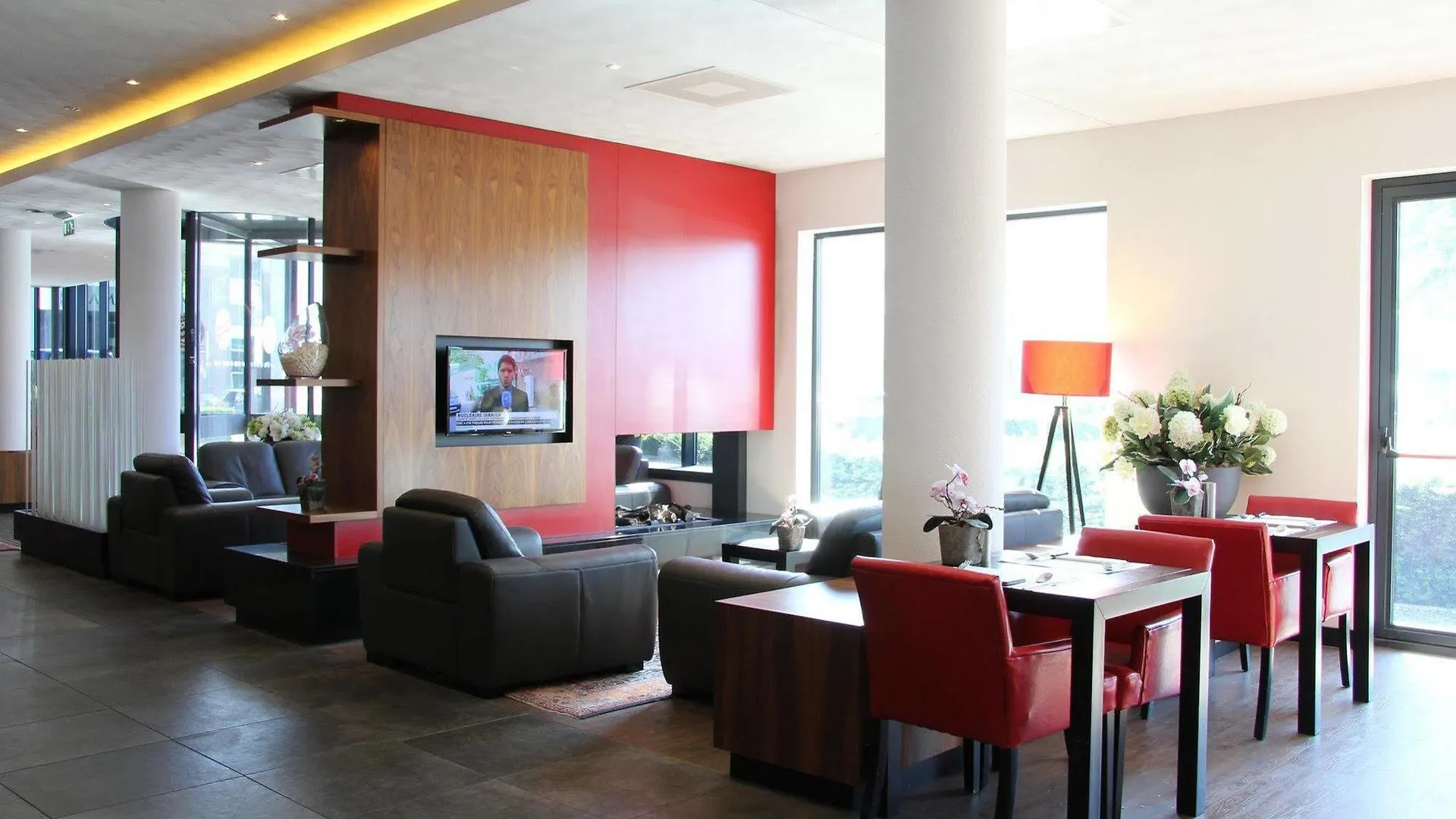 Bastion Hotel Amsterdam Airport Хоофддорп